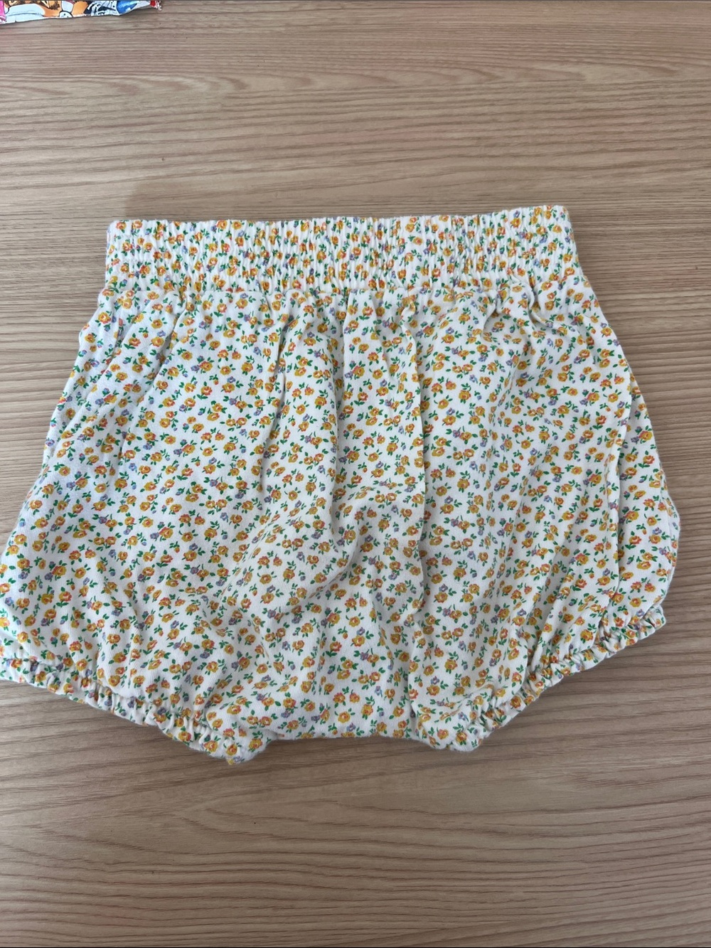 Baby Boden White High-Waist Floral Print Women’s Shorts - Picture 3 of 3